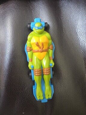 TMNT Leonardo Teenage Mutant Ninja Turttles Pull Back Burger King 2003 5" long